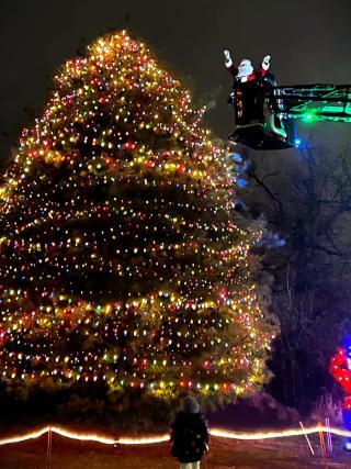 Community Tree Lighting Dec. 5, 2024 at 6:30 PM